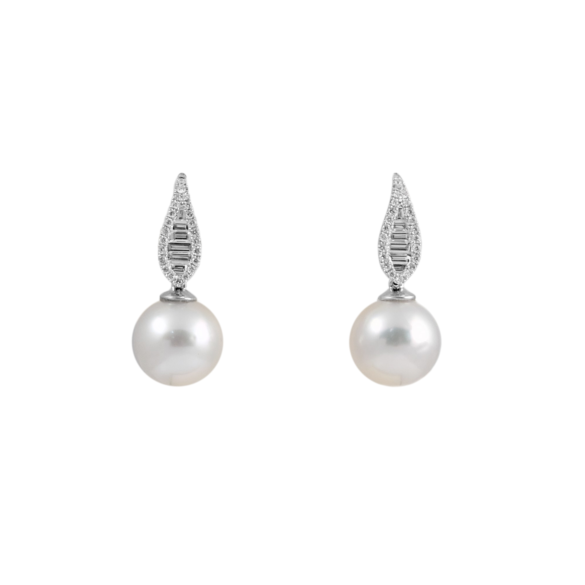 South Sea Pearl and Baguette Diamond Earrings | B25988 • Diamonds ...